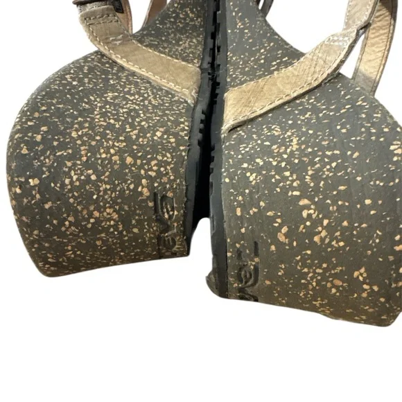 Teva Brown leather Strappy Wedge Sandals, slip on, women’s 8 - Picture 7 of 12